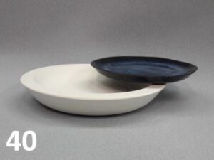 UM-40 BORD 23 X2.5CM , STANDRING 14.5CM